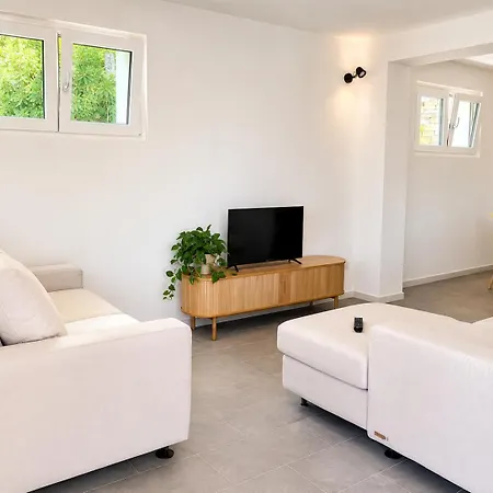 Luna Apartmán