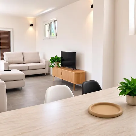 Luna Apartmán *